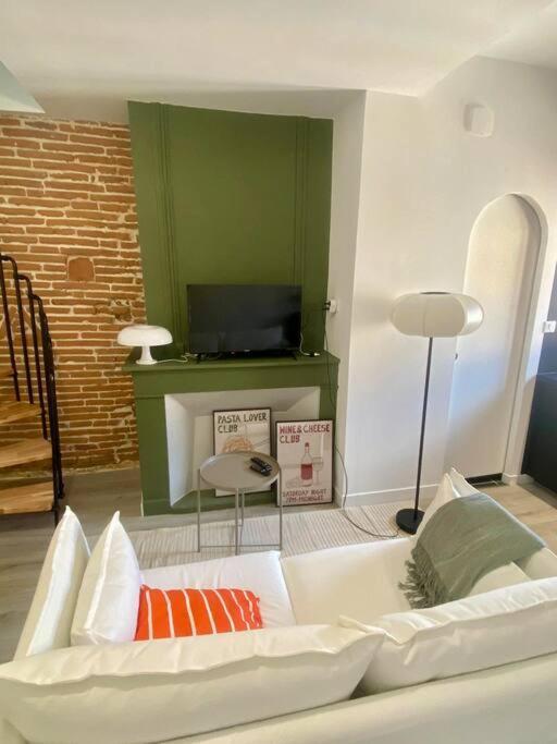 Le 23, Cocon Dans Le Centre Historique Apartment Montauban Bagian luar foto