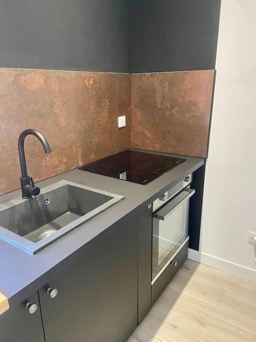 Le 23, Cocon Dans Le Centre Historique Apartment Montauban Bagian luar foto