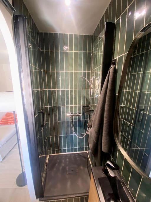 Le 23, Cocon Dans Le Centre Historique Apartment Montauban Bagian luar foto
