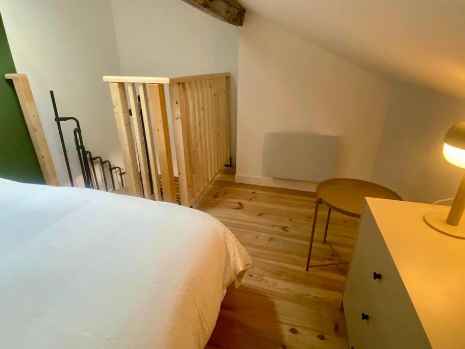 Le 23, Cocon Dans Le Centre Historique Apartment Montauban Bagian luar foto