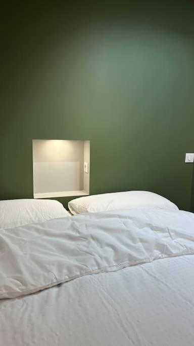 Le 23, Cocon Dans Le Centre Historique Apartment Montauban Bagian luar foto