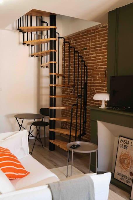 Le 23, Cocon Dans Le Centre Historique Apartment Montauban Bagian luar foto